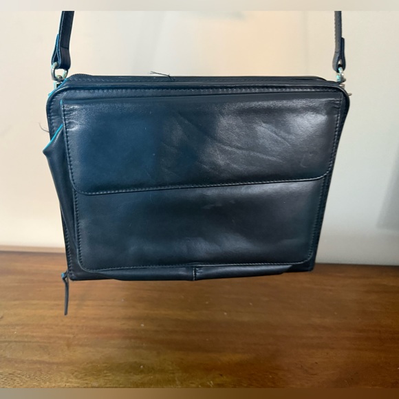 Chic Black Leather Franklin Quest Purse and Organizer - Picture 1 of 5